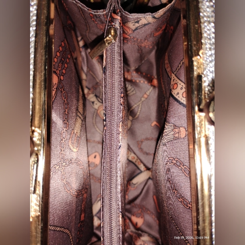 LA TERRE GREEN CLUTCH - Picture 13 of 13